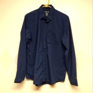 Swiss Tech "blue cove" button front shirt with front zip pocket men's size M